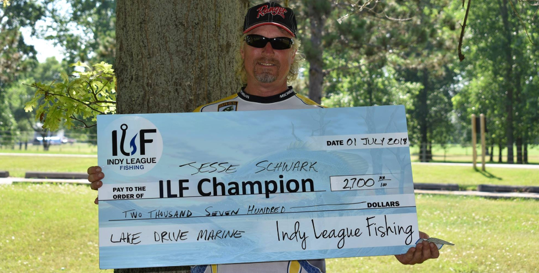 ILF Angler Jesse Schwark 2018 Lake Drive Marine 1 Champion